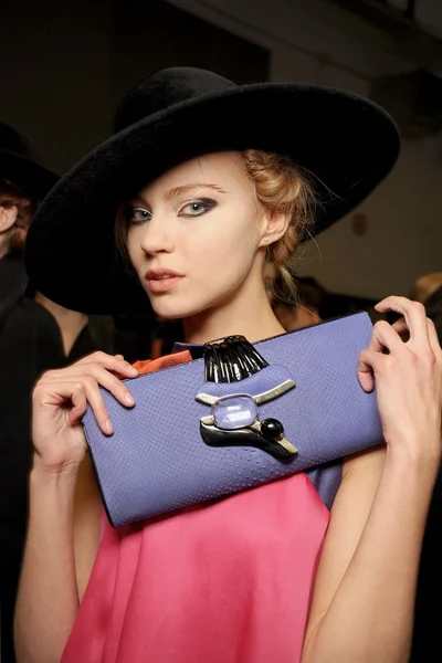 Look 35